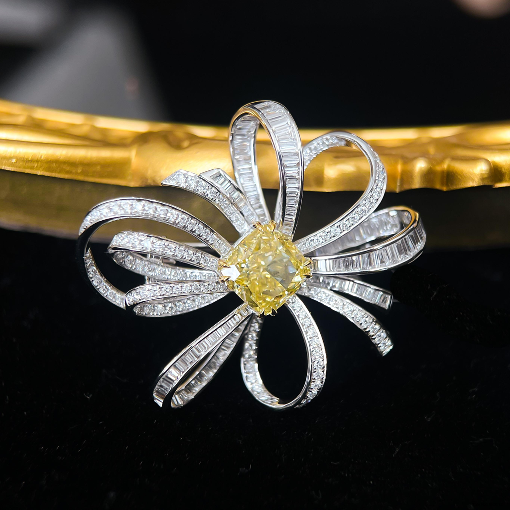 Brooch 2